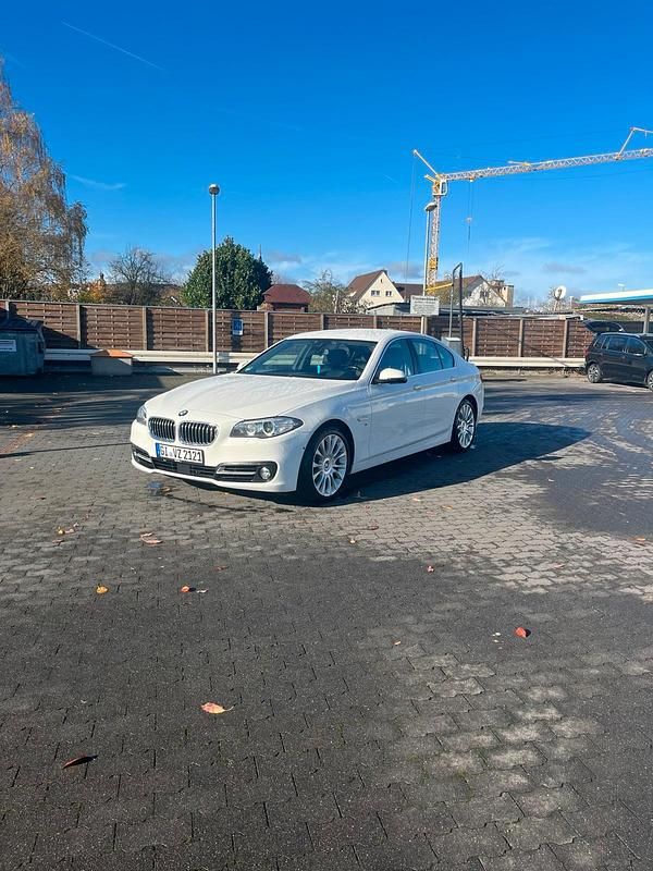 Gebraucht BMW 530 300 PS (220 kW) 2015 Weiß Limousine