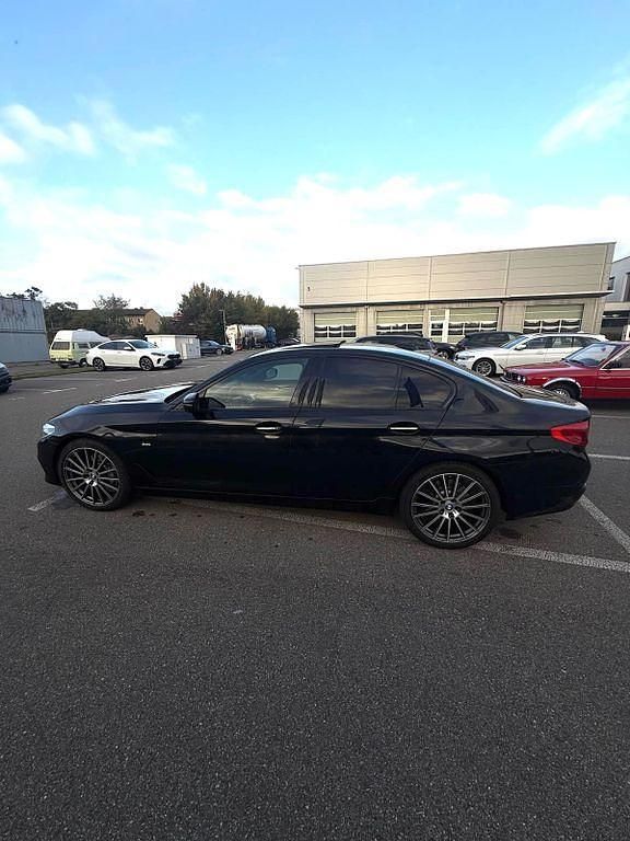 Gebraucht BMW 530 Shadowline 265 PS (194 kW) 2017 Schwarz Limousine