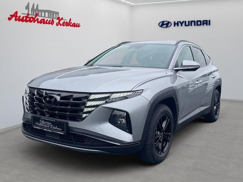 Shimmering silver (metallic) Gebraucht 2022 Hyundai Tucson Trend SUV | 29.990 € (Fairer Preis) - Bild 1/4