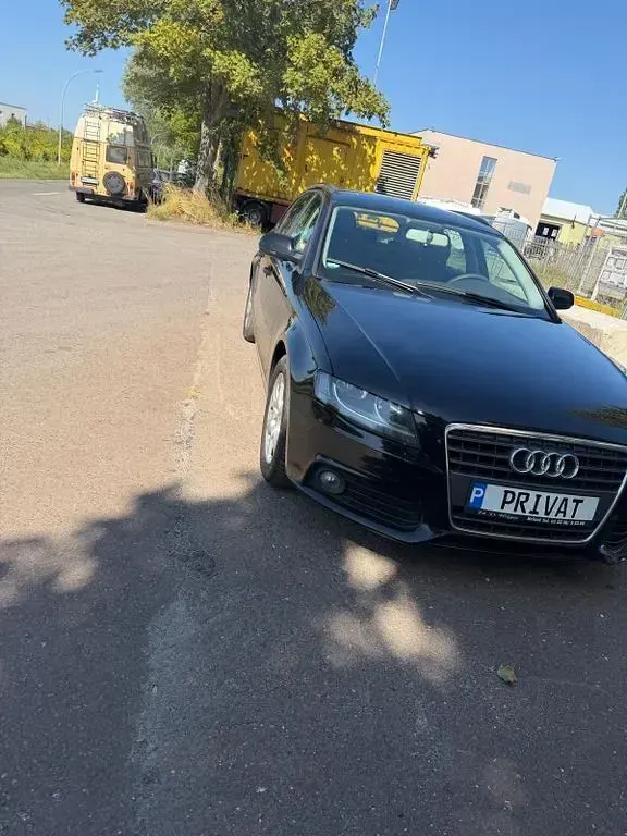 Gebraucht Audi A4 Attraction 120 PS (88 kW) 2010 Schwarz Kombi