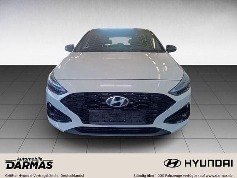 Gebraucht Hyundai i30 Advantage 140 PS (102 kW) 2025 Weiß Limousine