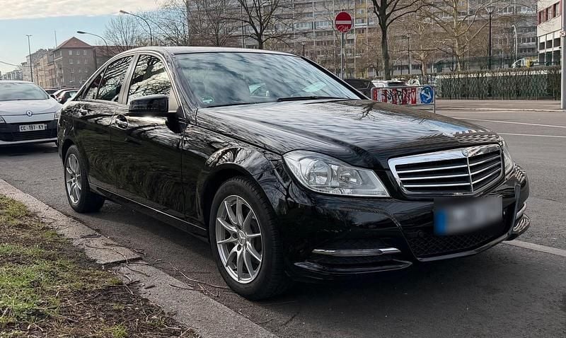 Gebraucht Mercedes C180 156 PS (114 kW) 2013 Schwarz Limousine