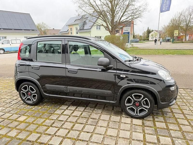 Gebraucht Fiat Panda 69 PS (50 kW) 2022 Schwarz Kleinwagen