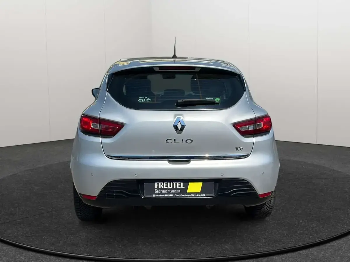 Brugt Renault Clio IV Dynamique 90 HK (66 kW) 2014 Grå Hatchback