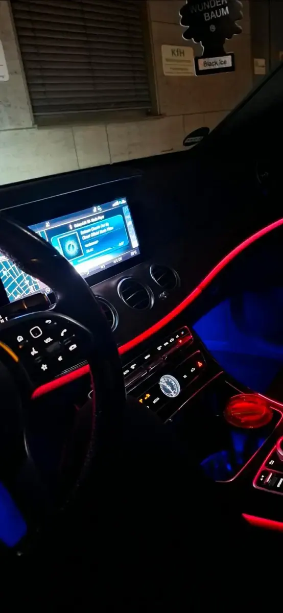 Gebraucht Mercedes E220 Avantgarde 194 PS (142 kW) 2019 Grau Limousine
