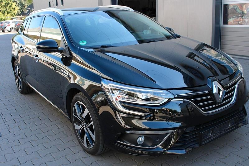 Schwarz Gebraucht 2019 Renault Mégane IV Bose Edition Kombi | 12.000 € (Superpreis) - Bild 1/4