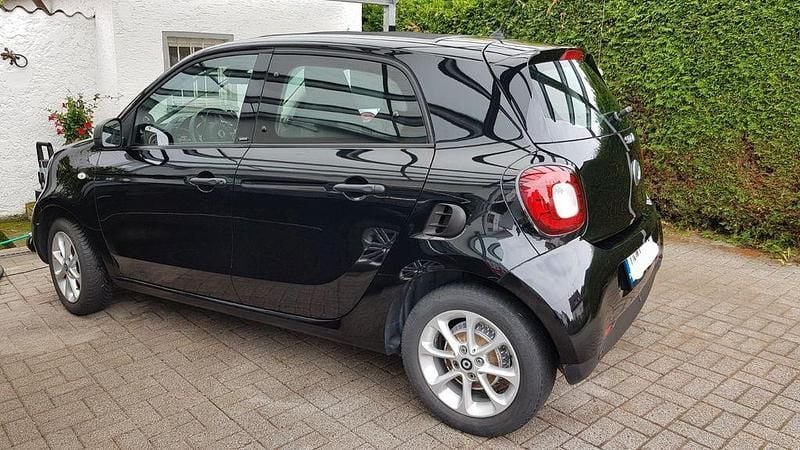 Gebraucht Smart ForFour Passion 90 PS (66 kW) 2016 Schwarz Kleinwagen