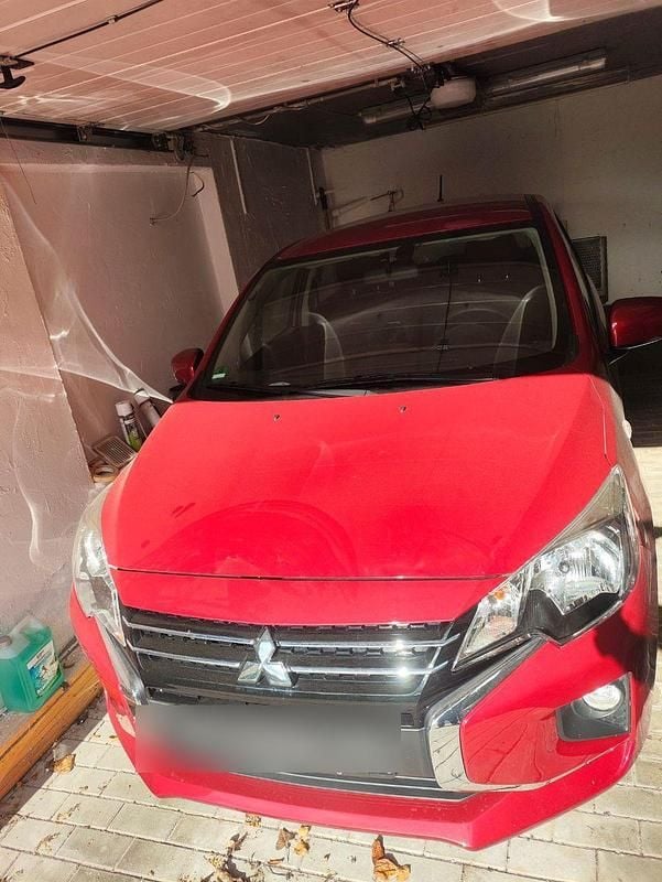 Rot Gebraucht 2023 Mitsubishi Space Star Select Limousine | 9.900 € (Guter Preis) - Bild 1/4
