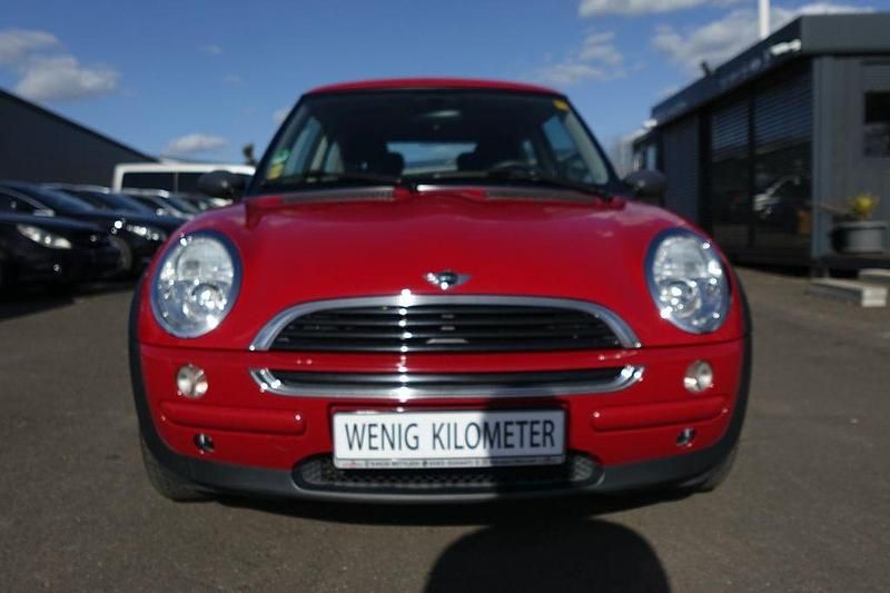 Gebraucht Mini ONE 90 PS (66 kW) 2002 Rot Kleinwagen