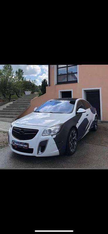 Weiß Gebraucht 2010 Opel Insignia OPC Limousine | 7.000 € (Guter Preis) - Bild 1/4