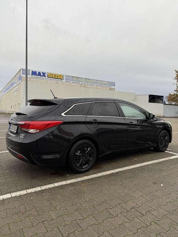 Gebraucht Hyundai i40 Style 136 PS (100 kW) 2012 Kombi