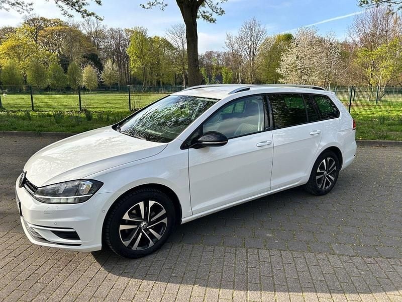 Gebraucht VW Golf VII IQ Drive 116 PS (85 kW) 2019 Weiß Kombi