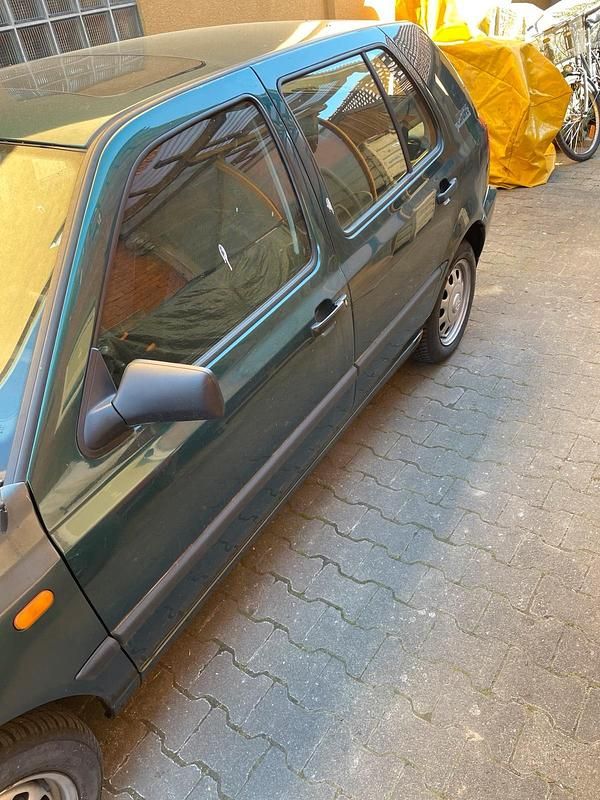 Gebraucht VW Golf III 75 PS (55 kW) 1996 Grün Limousine