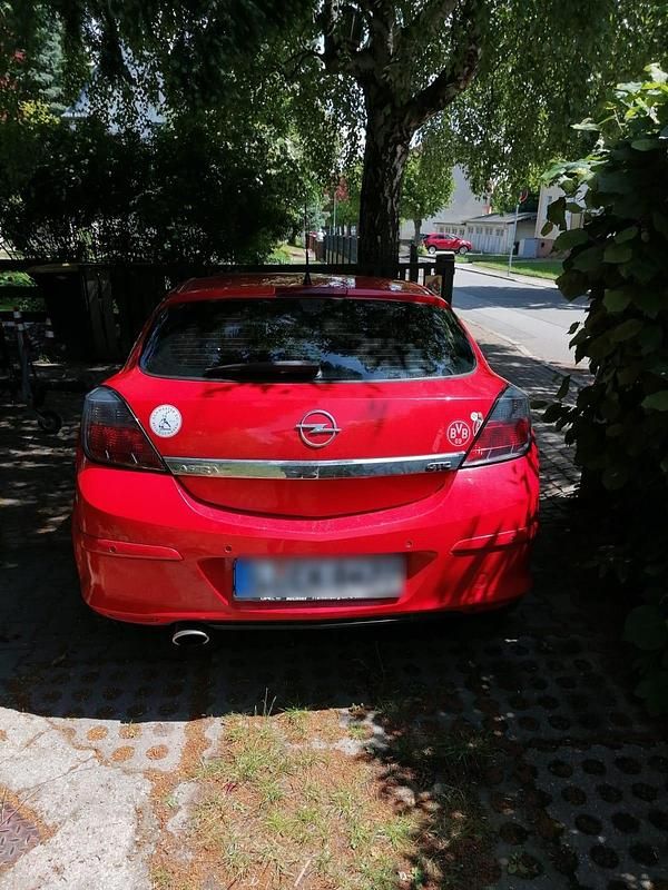 Gebraucht Opel Astra 2006 Rot Coupé