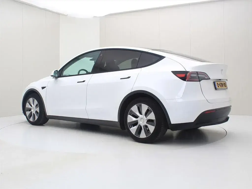 Gebraucht Tesla Model Y Standard Range 225 kW (306 PS) 2022 Weiß SUV