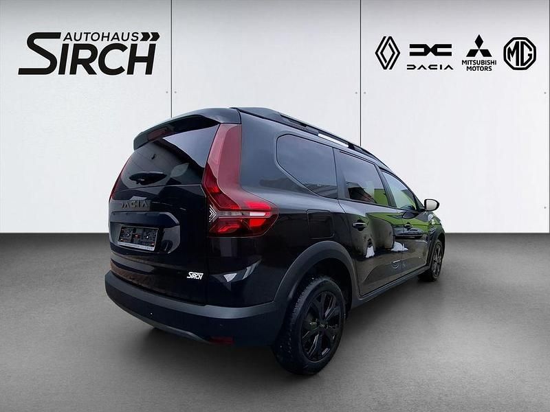Gebraucht Dacia Jogger Extreme 110 PS (80 kW) 2024 Schwarz Van / Kleinbus
