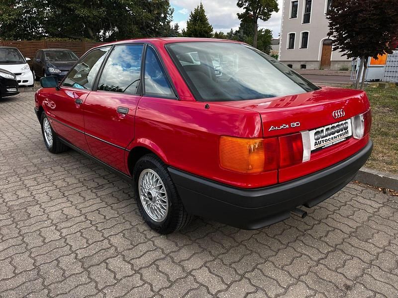 Second-hand Audi 80 69 CP (50 kW) 1990 Roșu Berlinǎ