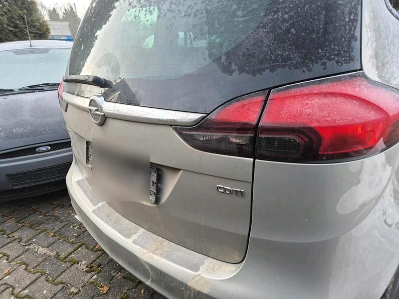 Gebraucht Opel Zafira 165 PS (121 kW) 2013 Silber Van / Kleinbus