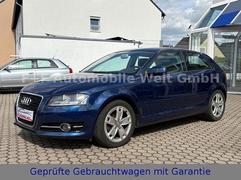 Blau Gebraucht 2011 Audi A3 Attraction Kleinwagen | 4.690 € (Guter Preis) - Bild 1/4