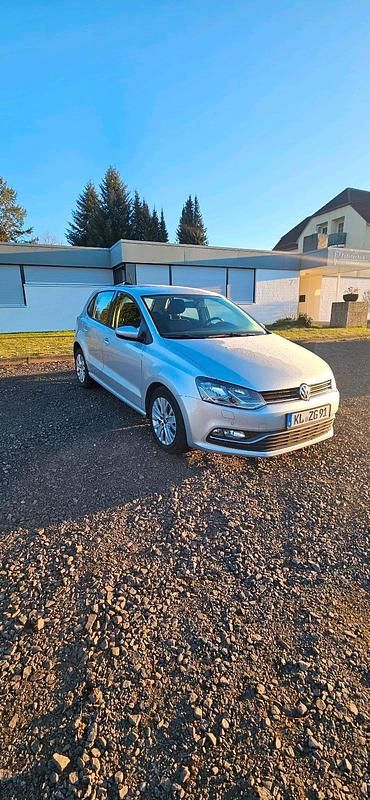 Silber Gebraucht 2016 VW Polo Limousine | 5.000 € (Superpreis) - Bild 1/4