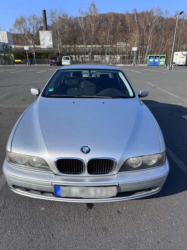 Gebraucht BMW 520 170 PS (125 kW) 2001 Grau Limousine