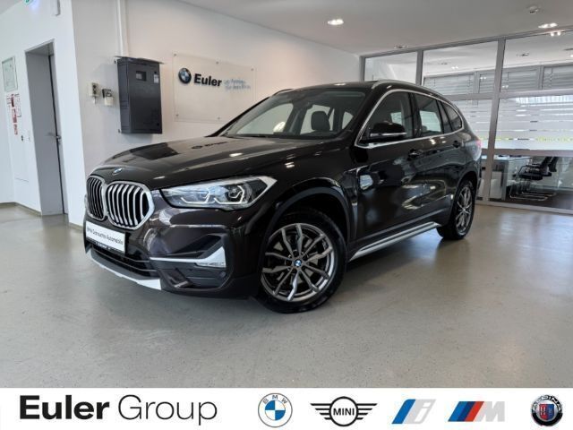 Braun Gebraucht 2021 BMW X1 Sport Line SUV | 27.666 € (Fairer Preis) - Bild 1/4