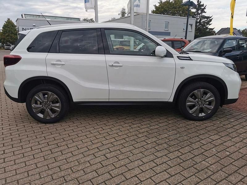 Gebraucht Suzuki Vitara Comfort 110 PS (80 kW) 2025 Weiß SUV