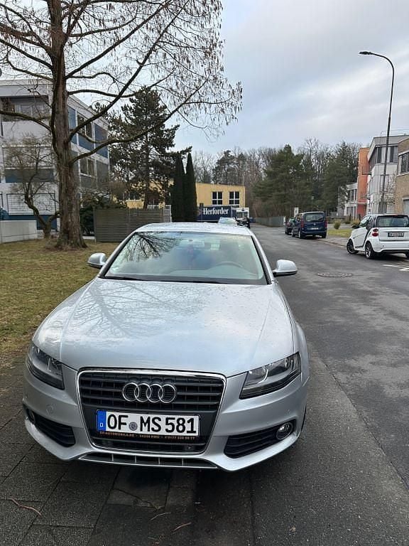 Grau Gebraucht 2008 Audi A4 Ambiente Limousine | 6.000 € (Fairer Preis) - Bild 1/4