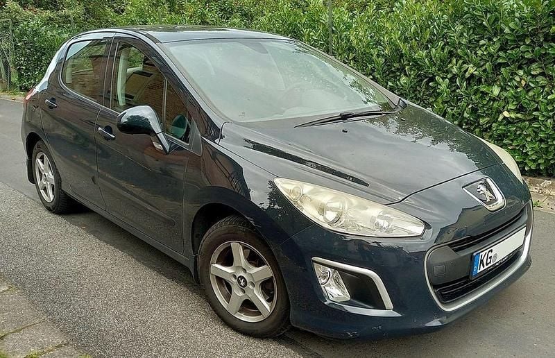 Schwarz Gebraucht 2012 Peugeot 308 Limousine | 4.000 € (Guter Preis) - Bild 1/4