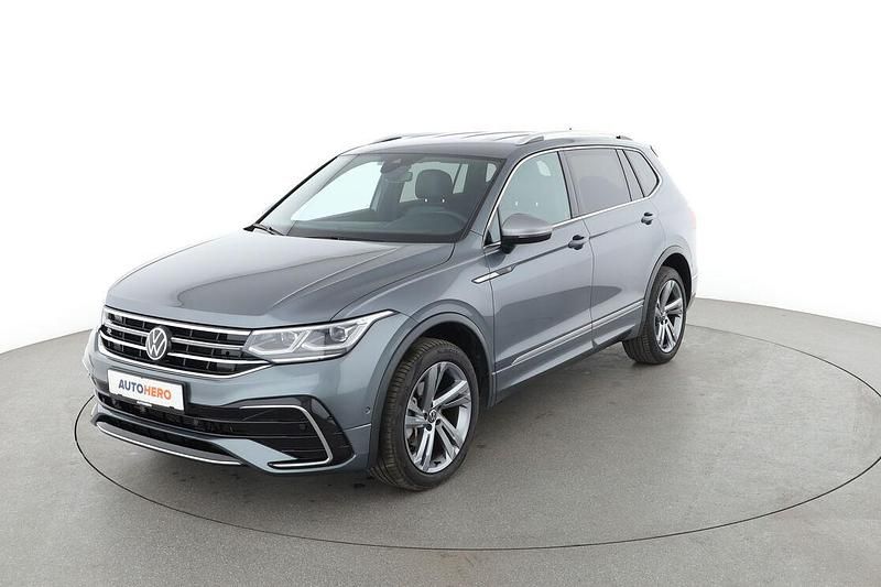 Grau Gebraucht 2022 VW Tiguan Allspace R-line SUV | 33.970 € (Fairer Preis) - Bild 1/3