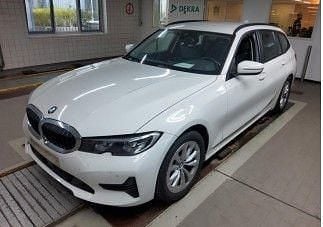Weiß Gebraucht 2022 BMW 320 Performance Limousine | 21.999 € (Superpreis) - Bild 1/4