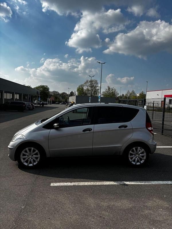 Gebraucht Mercedes A150 95 PS (69 kW) 2007 Silber Kleinwagen