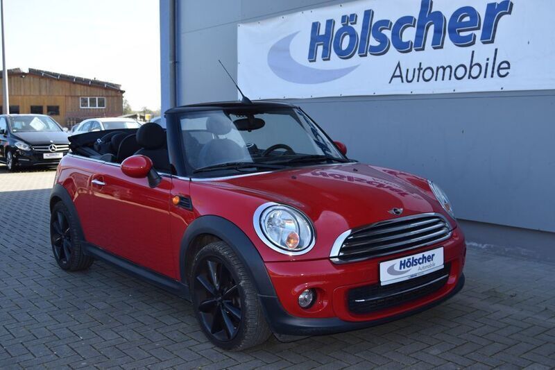 Gebraucht Mini Cooper Cabriolet 122 PS (89 kW) 2011 Rot Cabrio