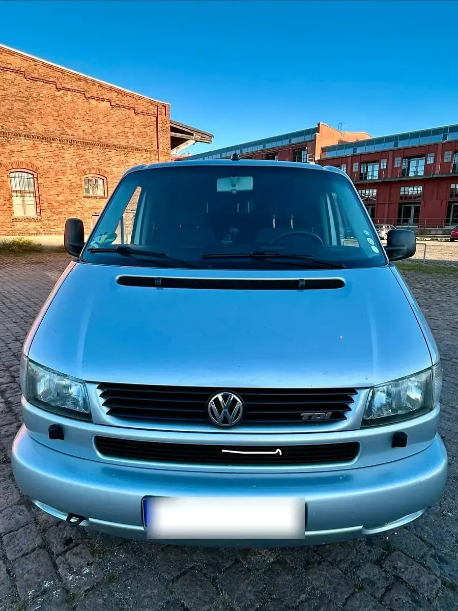 Gebraucht VW T4 102 PS (75 kW) 2001 Silber Van