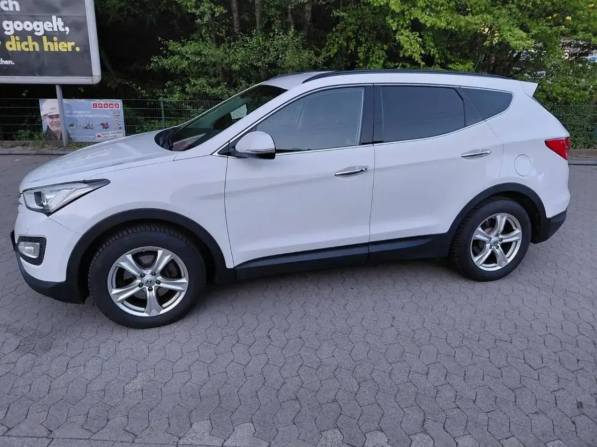 Gebraucht Hyundai Santa Fe Premium 197 PS (144 kW) 2015 Weiß SUV