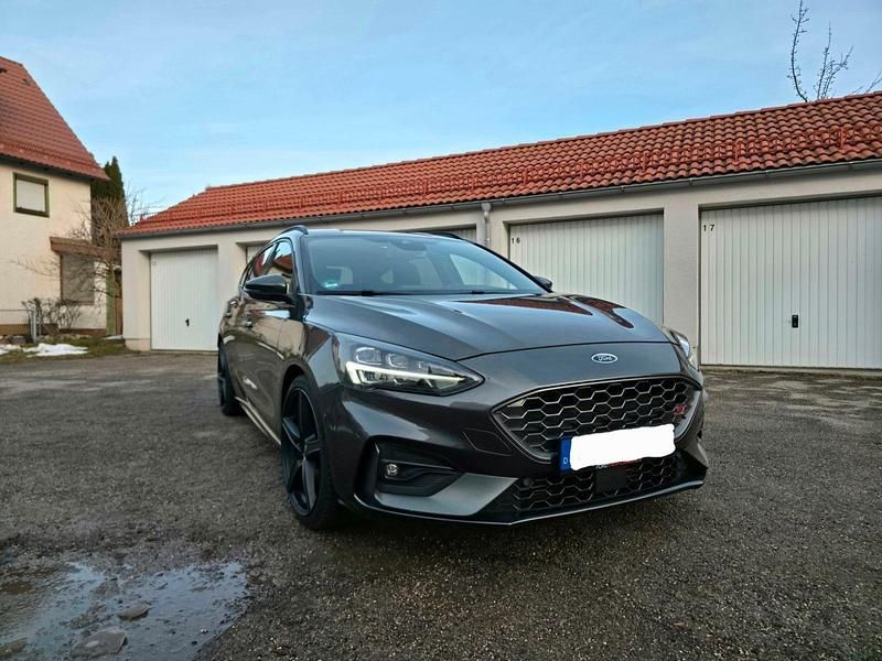 Gebraucht Ford Focus ST 280 PS (205 kW) 2020 Grau Kombi