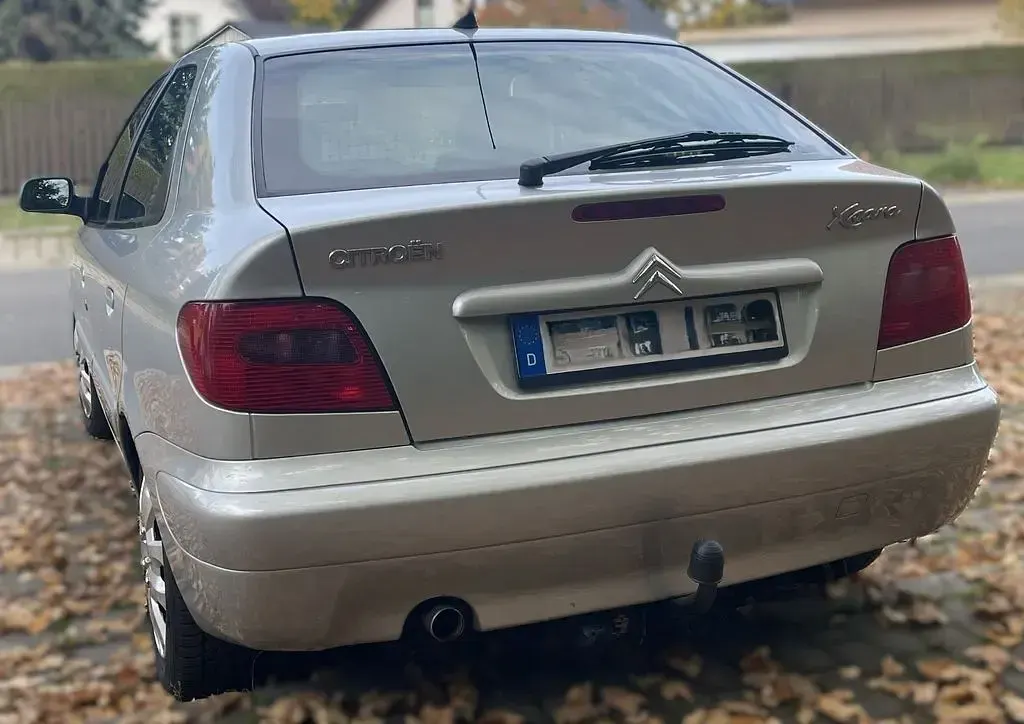 Gebraucht Citroën Xsara 109 PS (80 kW) 2002 Silber Limousine