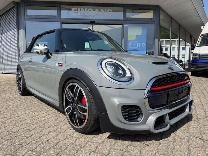 Moonwalkgrey Gebraucht 2016 Mini John Cooper Works Cabriolet Sport Cabrio | 24.800 € (Fairer Preis) - Bild 1/4