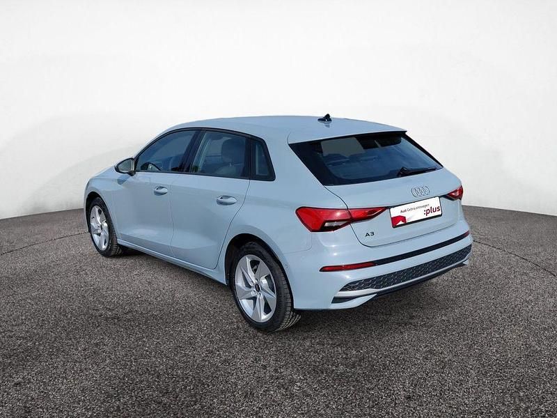 Gebraucht Audi A3 Ambiente 116 PS (85 kW) 2025 Grau Limousine