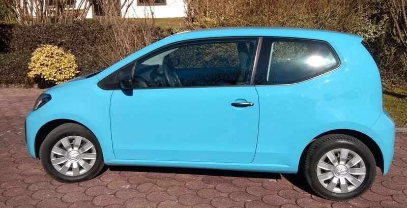 Blau Gebraucht 2017 VW up! Kleinwagen | 6.950 € (Fairer Preis) - Bild 1/4