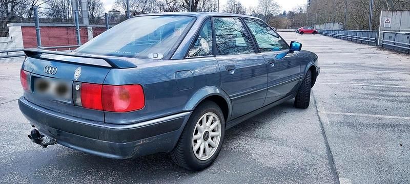 Gebraucht Audi 80 133 PS (97 kW) 1992 Grau Limousine