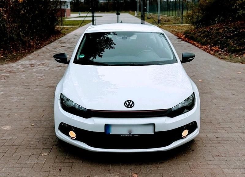 Gebraucht VW Scirocco 160 PS (117 kW) 2009 Weiß Coupé