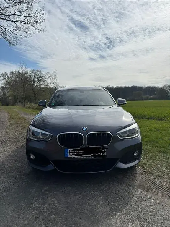 Gebraucht BMW 120 M Sport 190 PS (139 kW) 2015 Grau Kleinwagen