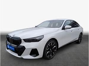 Neu BMW 520 Basis 197 PS (144 kW) 2025 Weiß (alpinweiß uni) Limousine