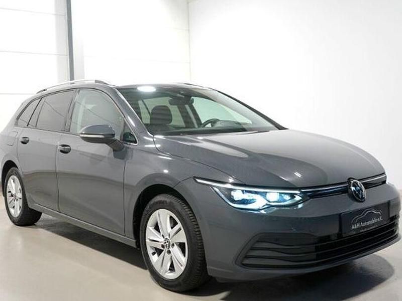 Grau Gebraucht 2021 VW Golf VIII Life Kombi | 22.980 € (Fairer Preis) - Bild 1/4