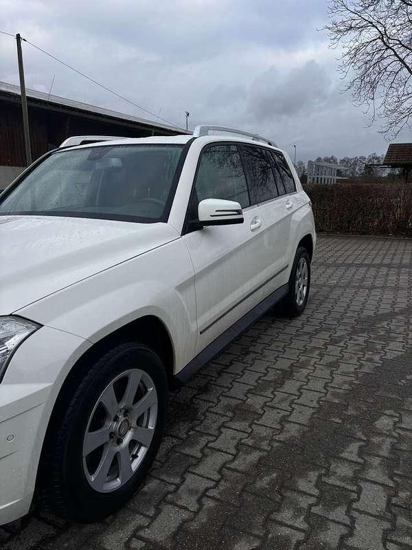 Gebraucht Mercedes GLK350 224 PS (164 kW) 2009 Weiß SUV