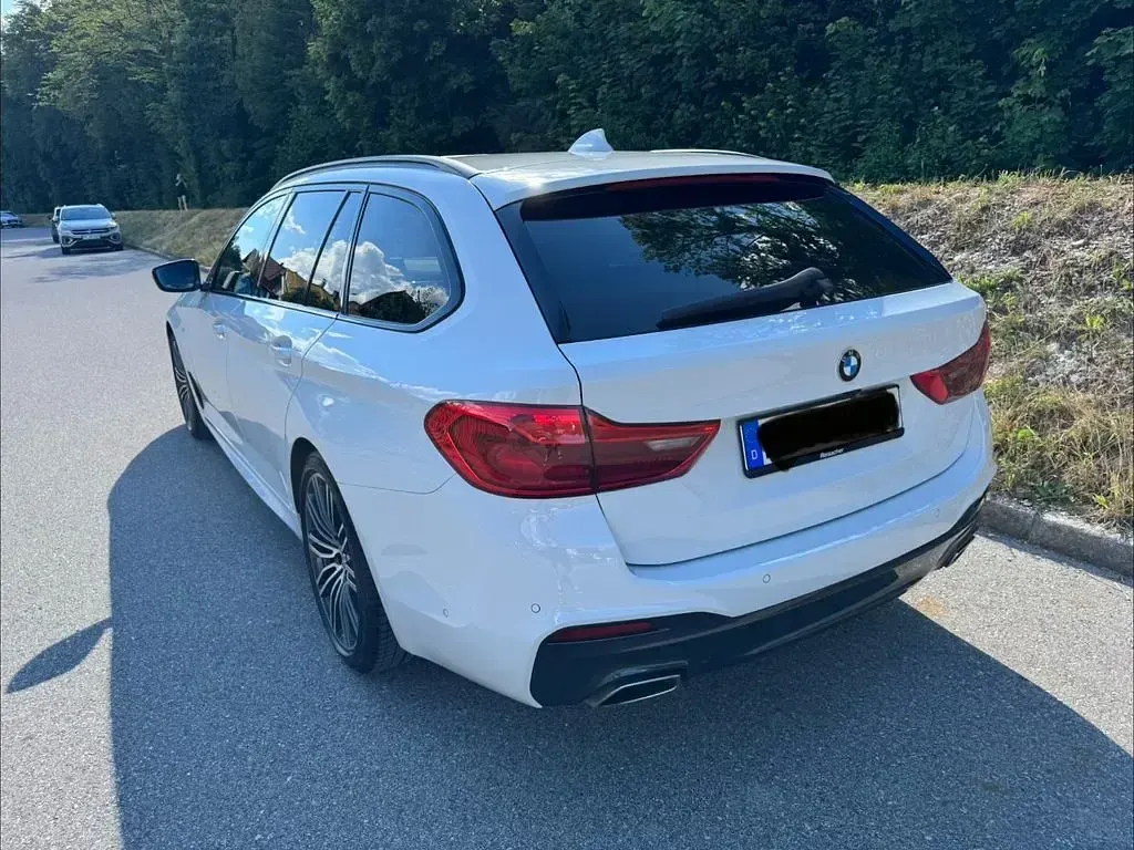 Gebraucht BMW 520 M Sport 190 PS (139 kW) 2018 Weiß Limousine