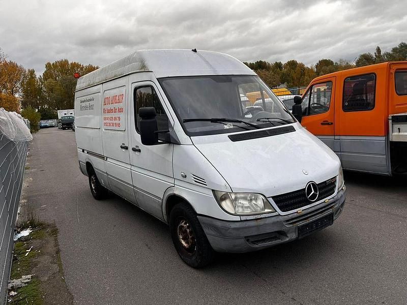 Weiß Gebraucht 2004 Mercedes Sprinter Van | 3.899 € (Superpreis) - Bild 1/4