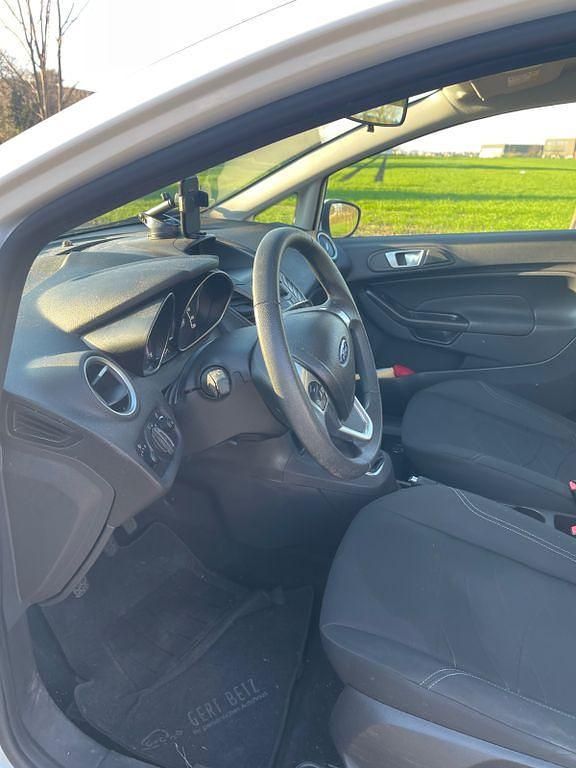 Gebraucht Ford Fiesta SYNC Edition 60 PS (44 kW) 2013 Weiß Kleinwagen