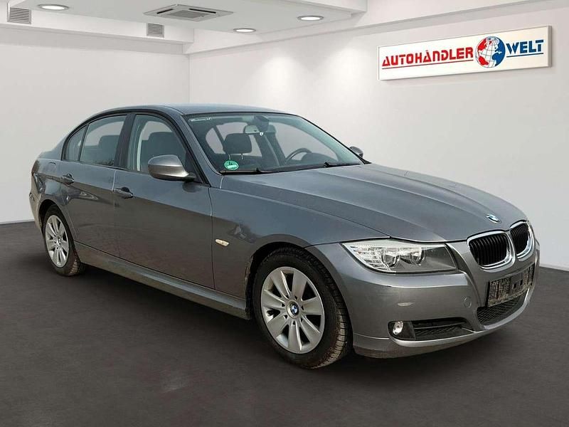 Gebraucht BMW 318 143 PS (105 kW) 2008 Grau Limousine
